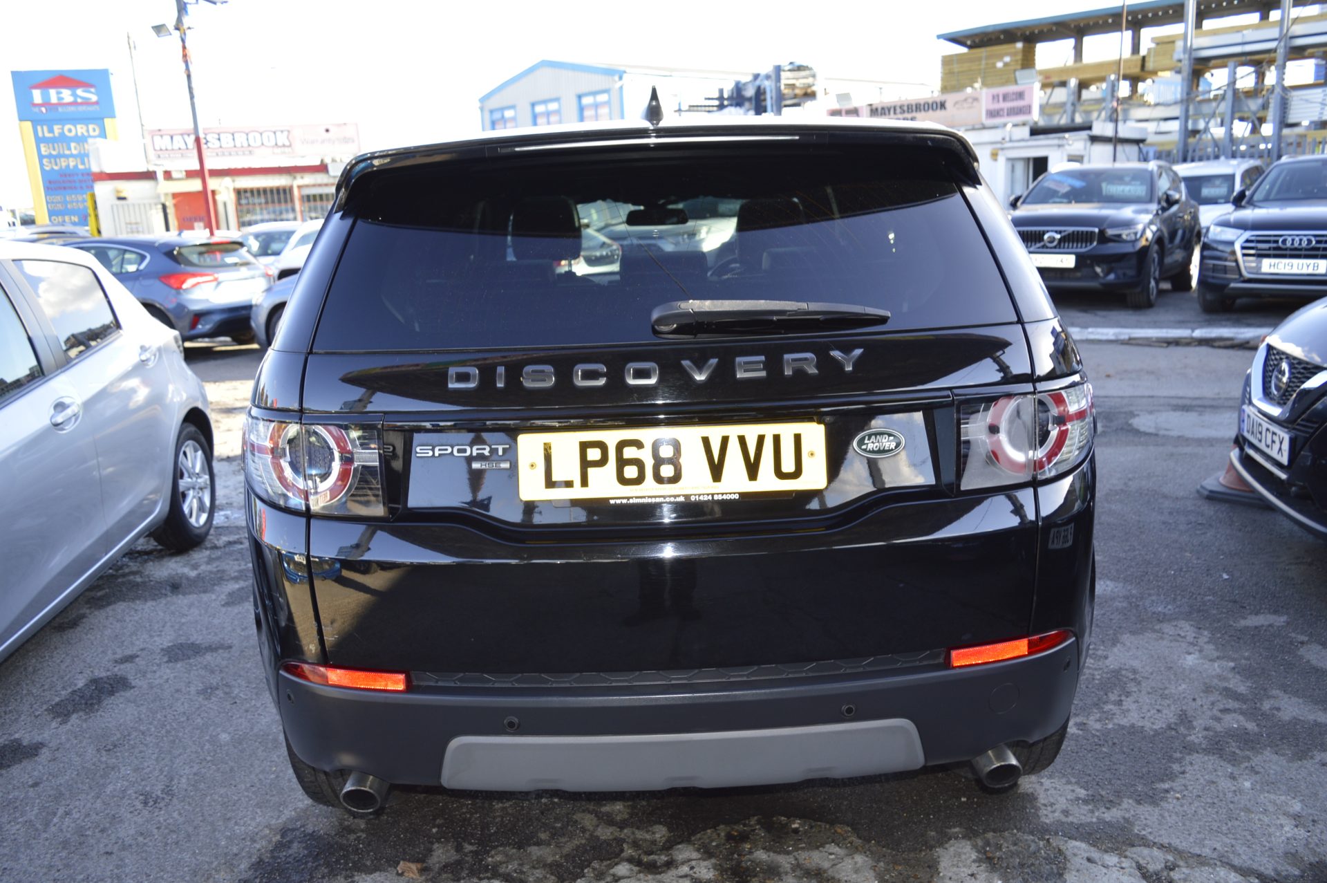Land Rover DISCOVERY HSE AUTO 7 SEATS - Image 8
