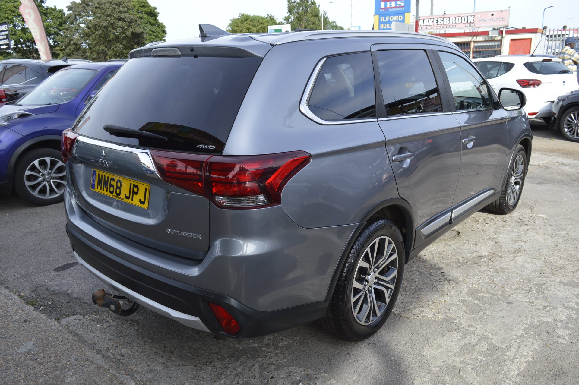 Mitsubishi OUTLANDER 4H - Image 2