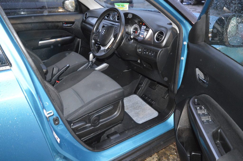 Suzuki Vitara - Image 15
