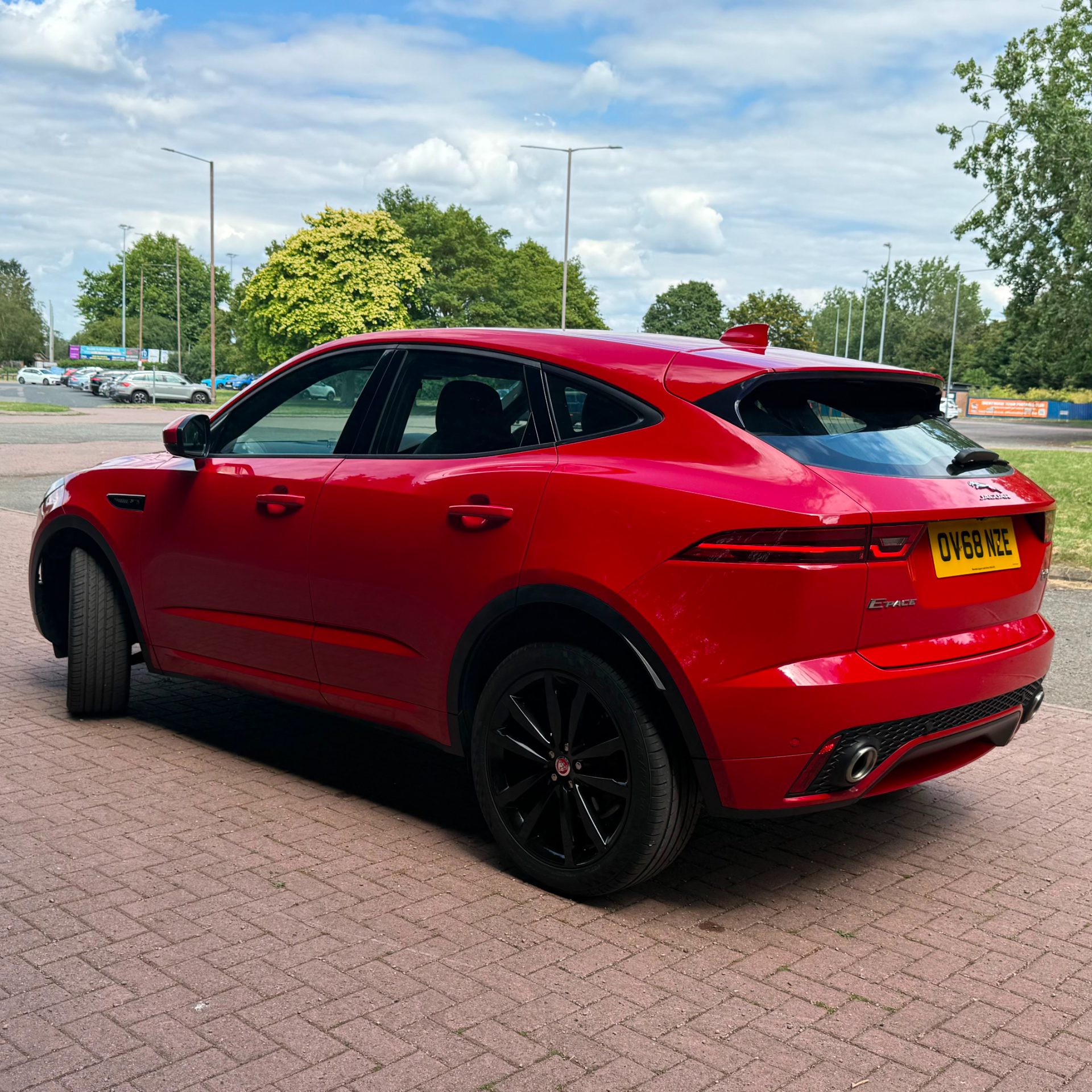 Jaguar Jaguar E-PACE 2.0 D150 R-Dynamic S SUV 5dr Diesel Auto AWD Euro 6 (s/s) (150 ps) - Image 5
