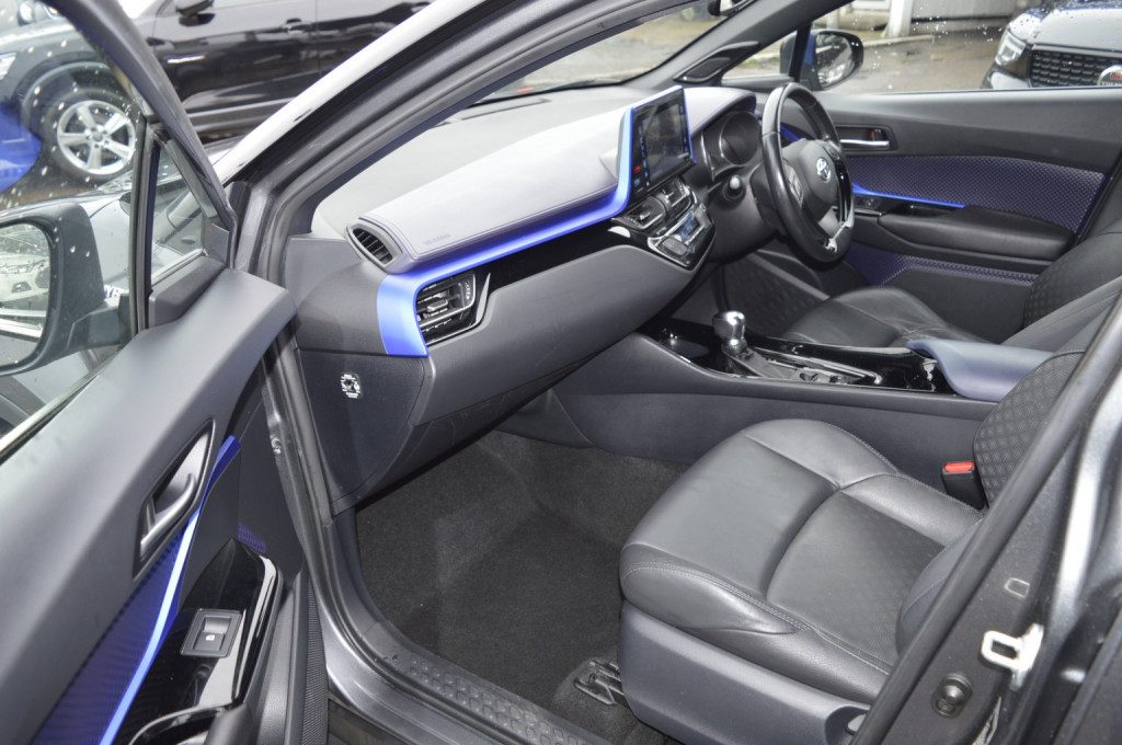 Toyota C-Hr - Image 12