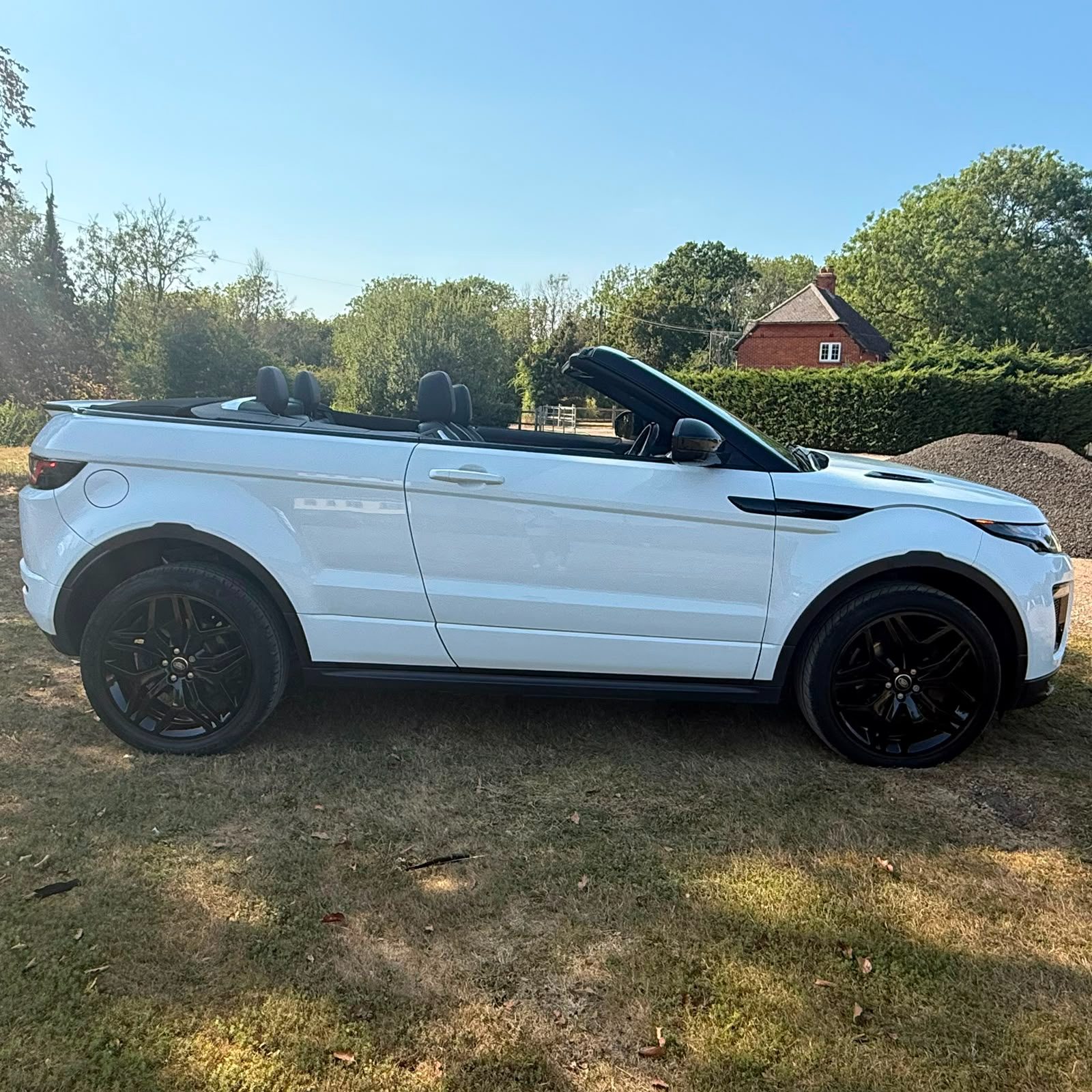 Land Rover Land Rover Range Rover Evoque 2.0 TD4 HSE Dynamic Convertible 2dr Diesel Auto 4WD Euro 6 (s/s) (180 ps) - Image 4