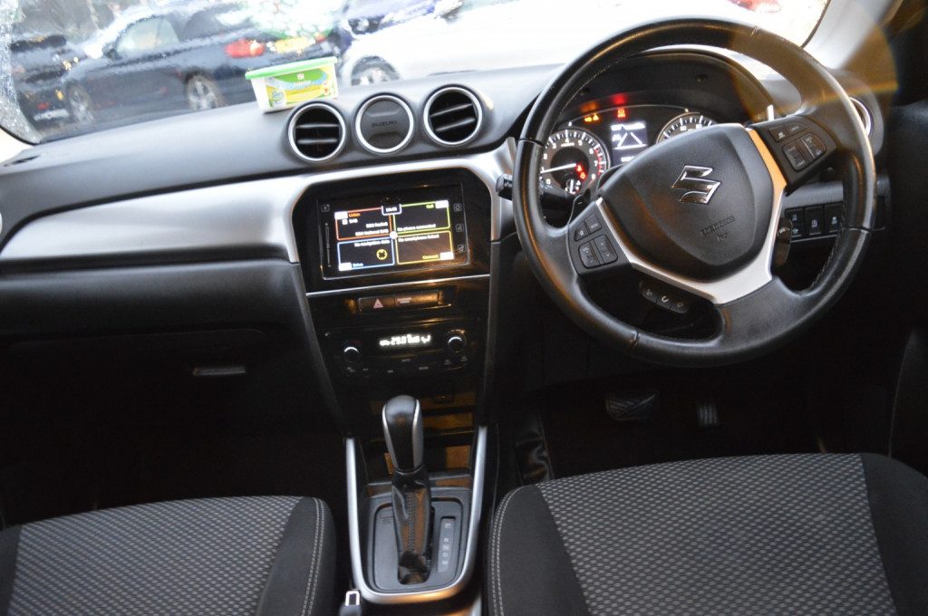 Suzuki Vitara - Image 14