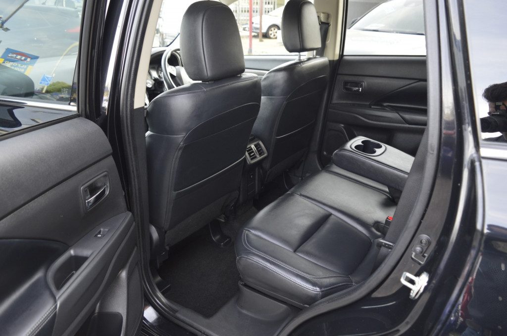 Mitsubishi Outlander - Image 13