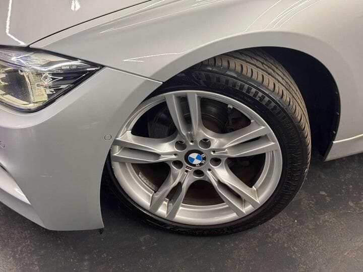 Bmw 3 Series - Image 15