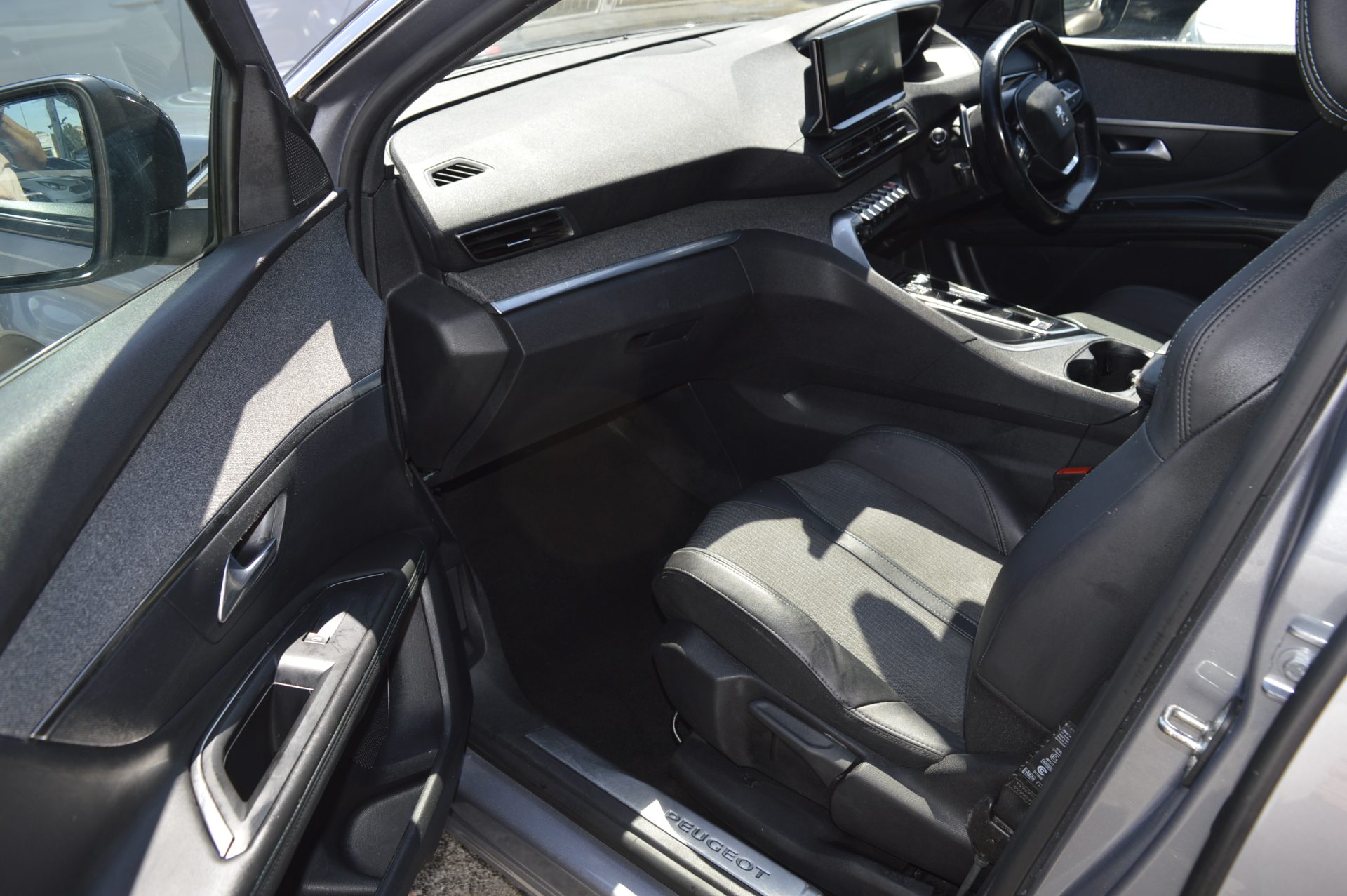 Peugeot 3008 - Image 11