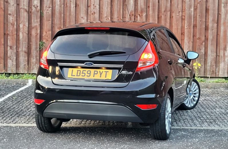 Ford Fiesta 1.4 Titanium 5Dr - Image 2