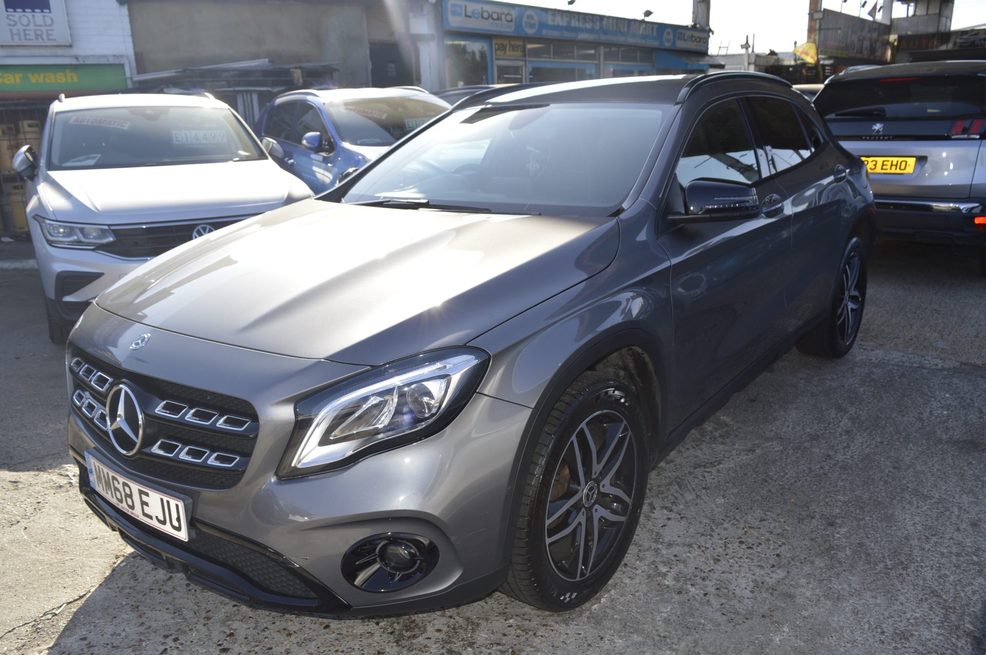 Mercedes-benz GLA AUTO - Image 5