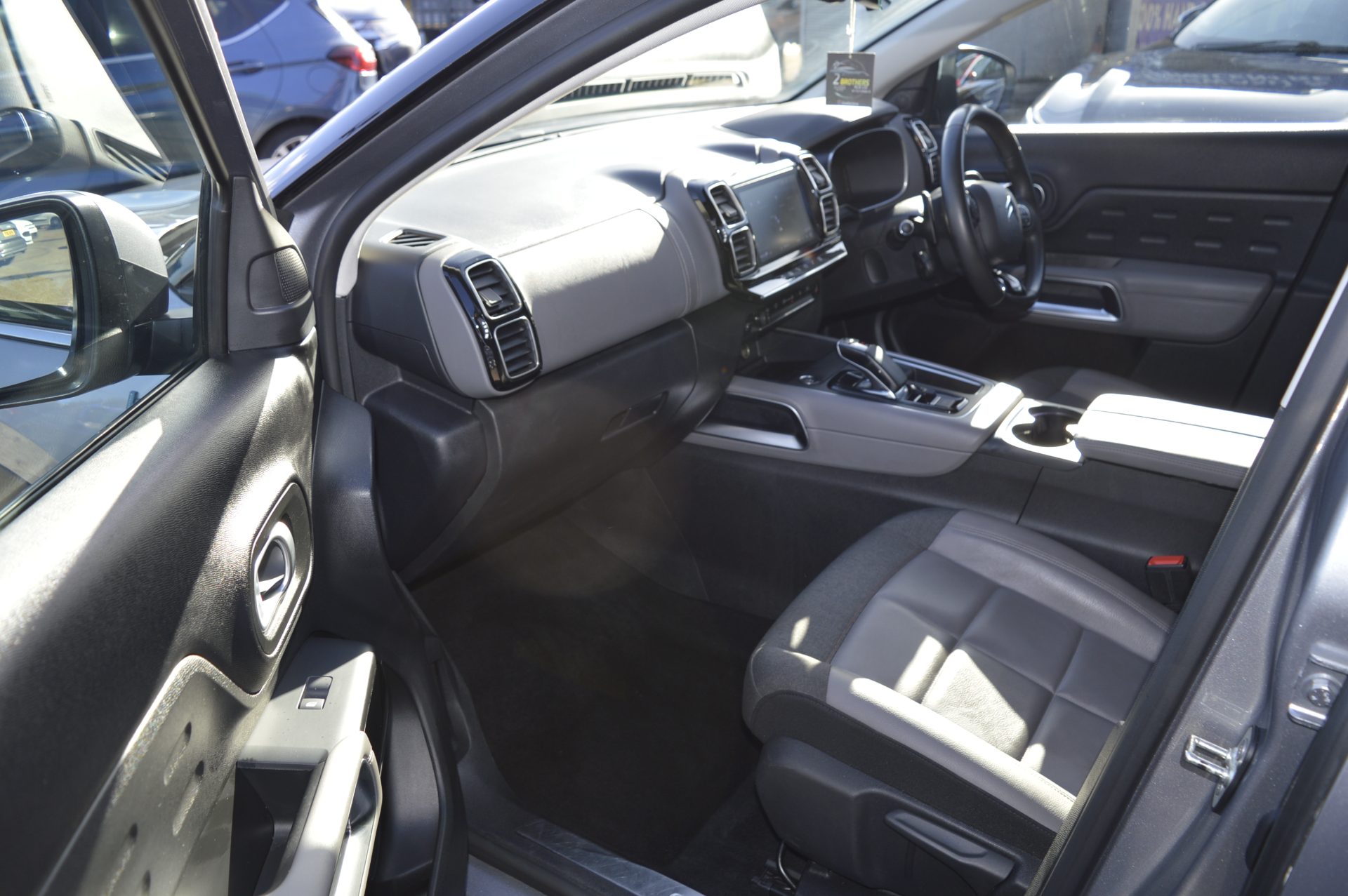 Citroen C5 AIRCROSS PLUG IN HYBRID - Image 12