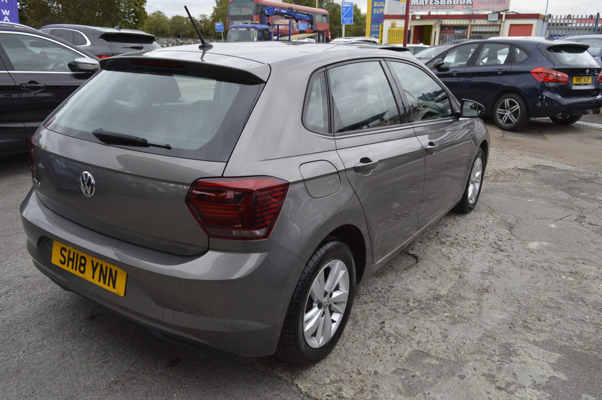 Volkswagen POLO - Image 2