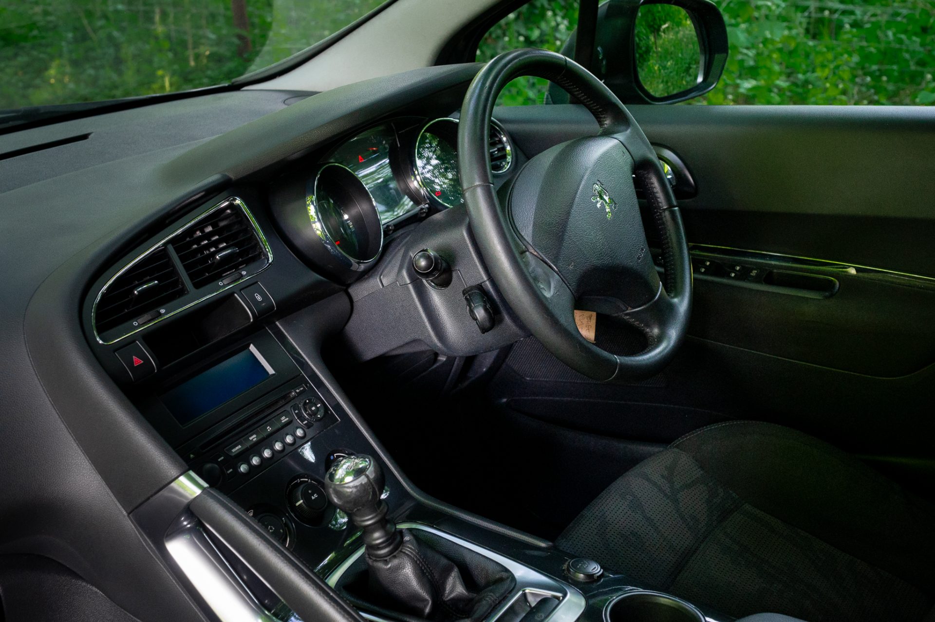 Peugeot 3008 1.6 HDi Sport - Image 14