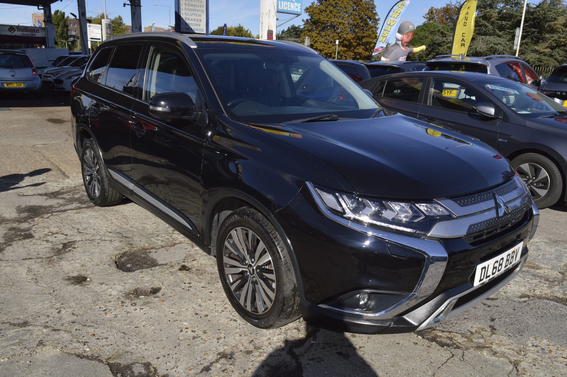 Mitsubishi OUTLANDER AUTO 7 SEATS