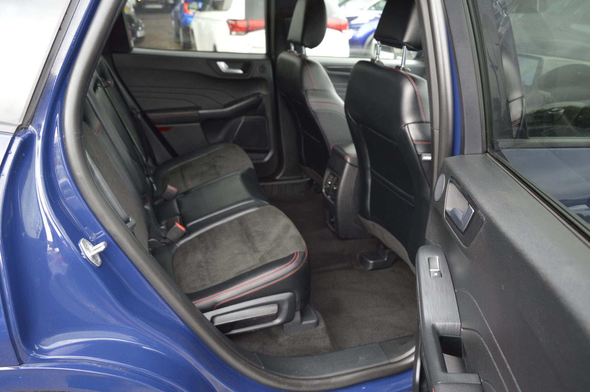 Ford KUGA STLINE PLUG IN HYBRID - Image 13
