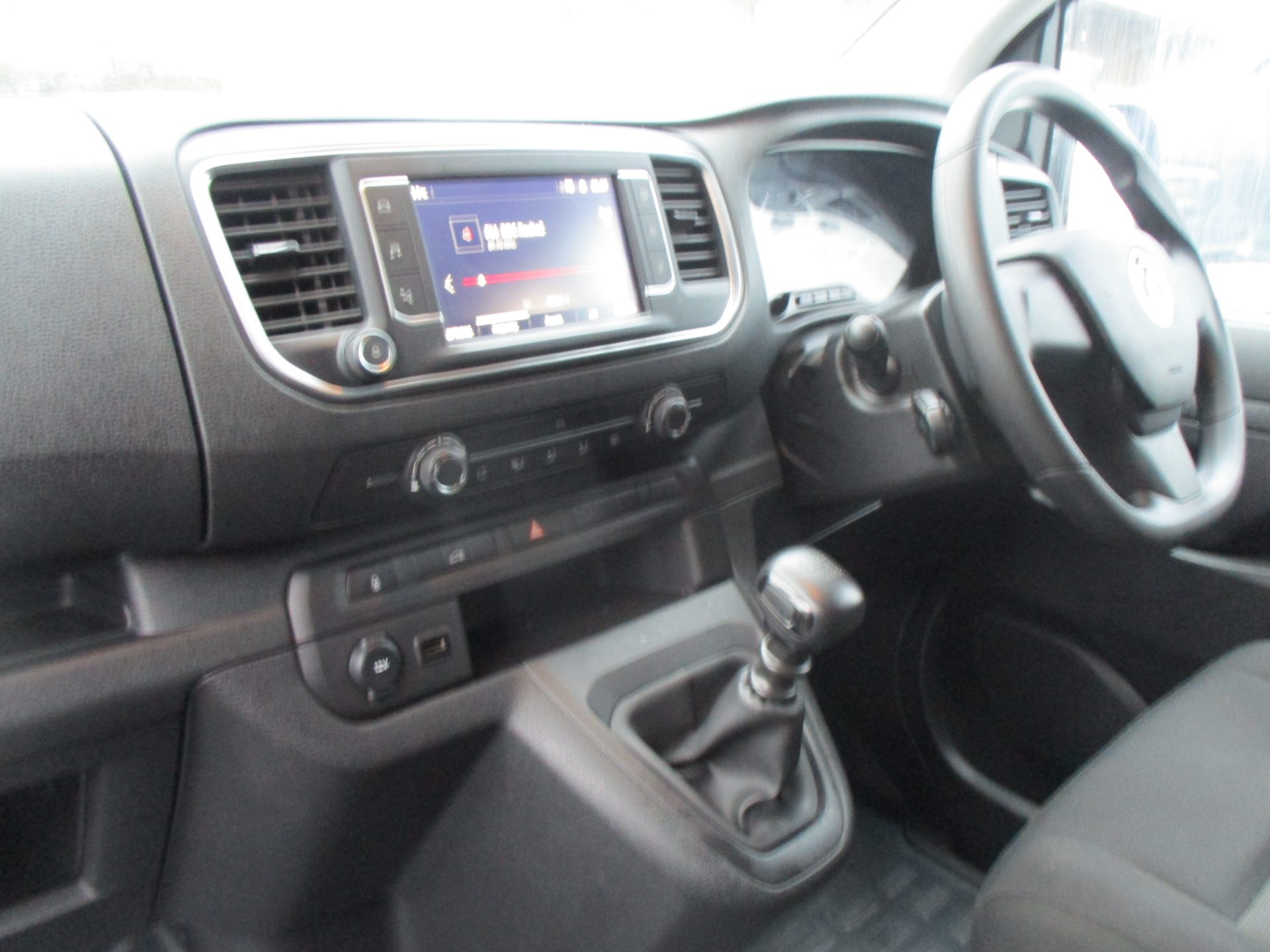 Vauxhall VIVARO PRO L2 H1 - Image 6