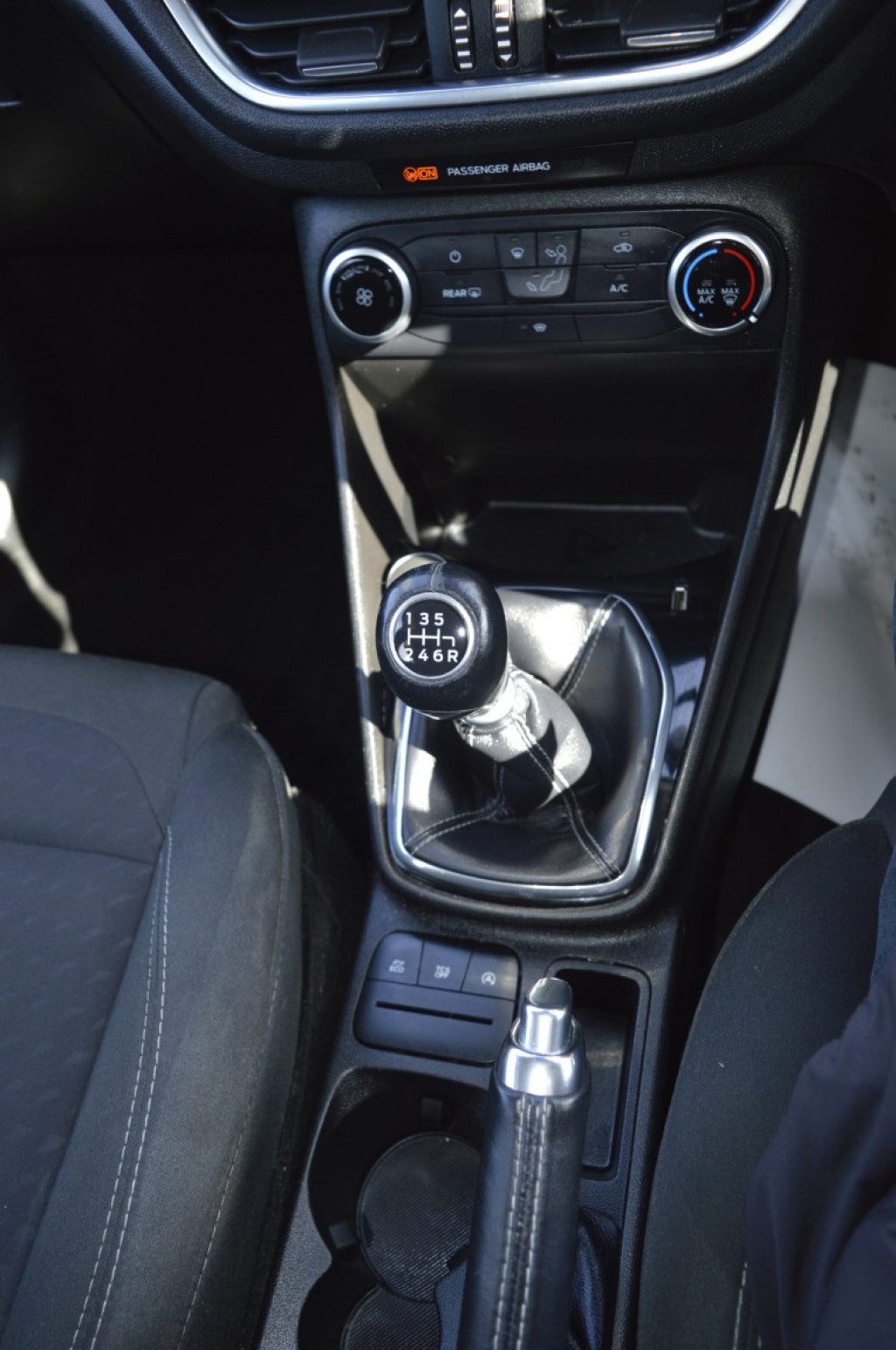 Ford Fiesta - Image 20