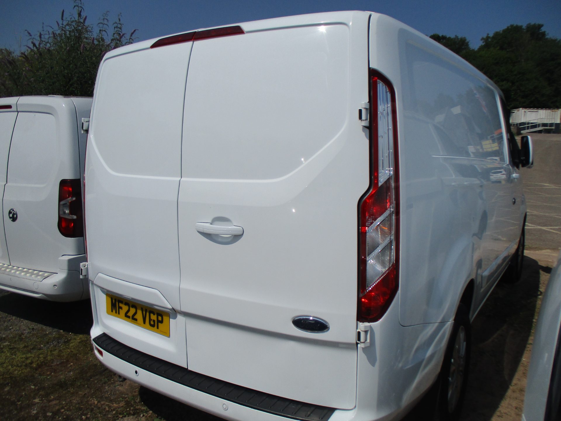 Ford OLD SHAPE CUSTOM LIMITED 130 BHP - Image 3