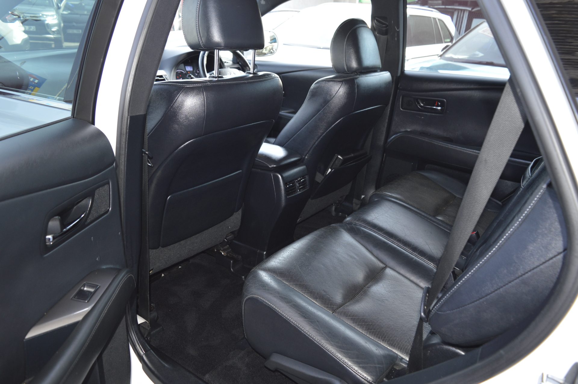 Lexus RX450H - Image 11