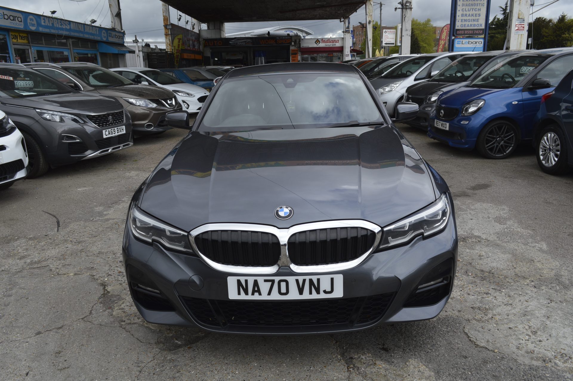 Bmw 330e PLUG IN HYBRID - Image 7