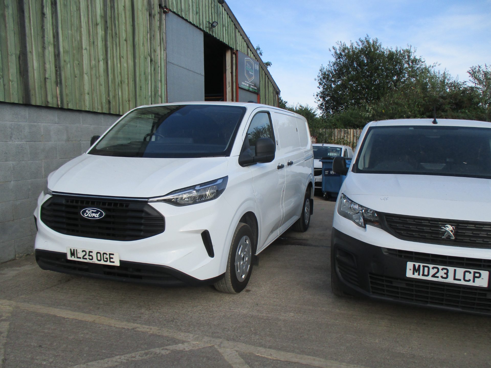 Ford Custom Trend L1 H1 - Image 3