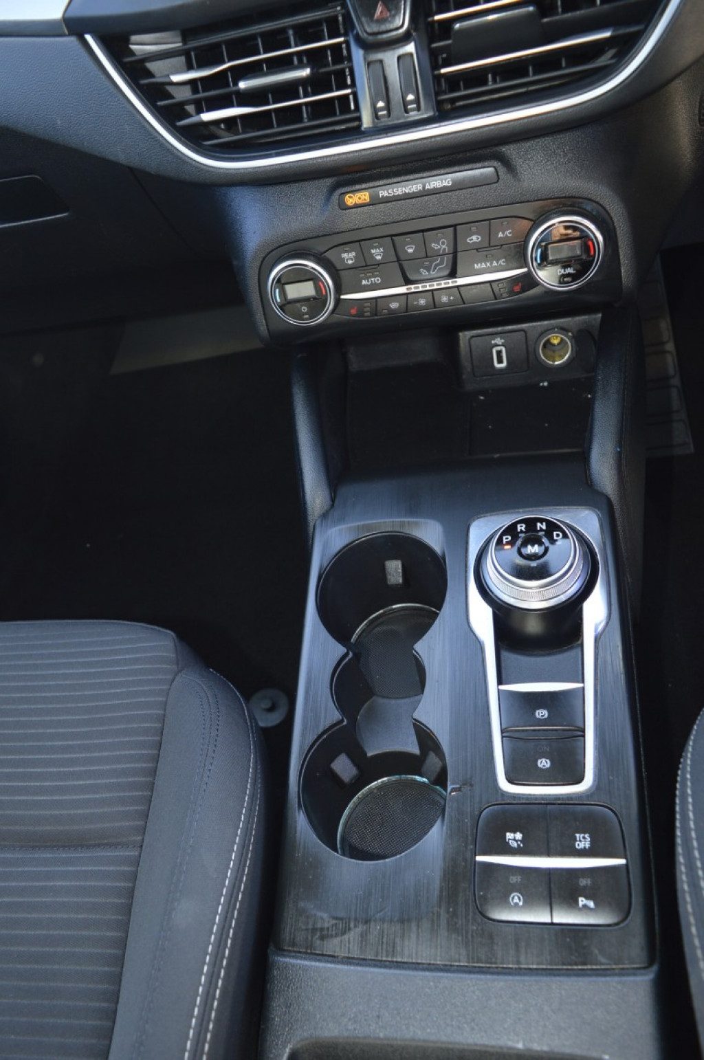 Ford Focus - Image 16