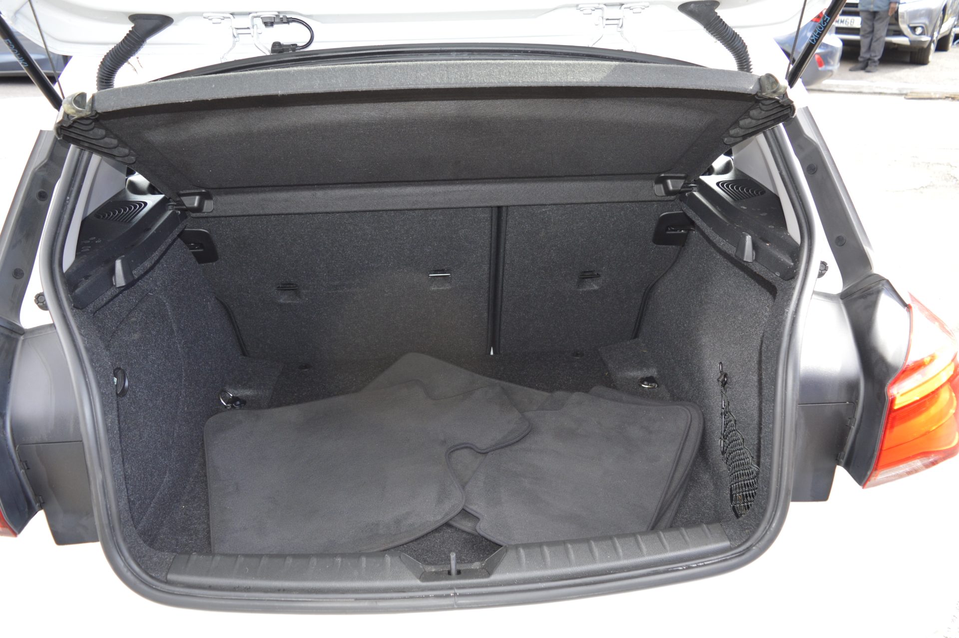 Bmw 1 SERIES 118I AUTO - Image 9