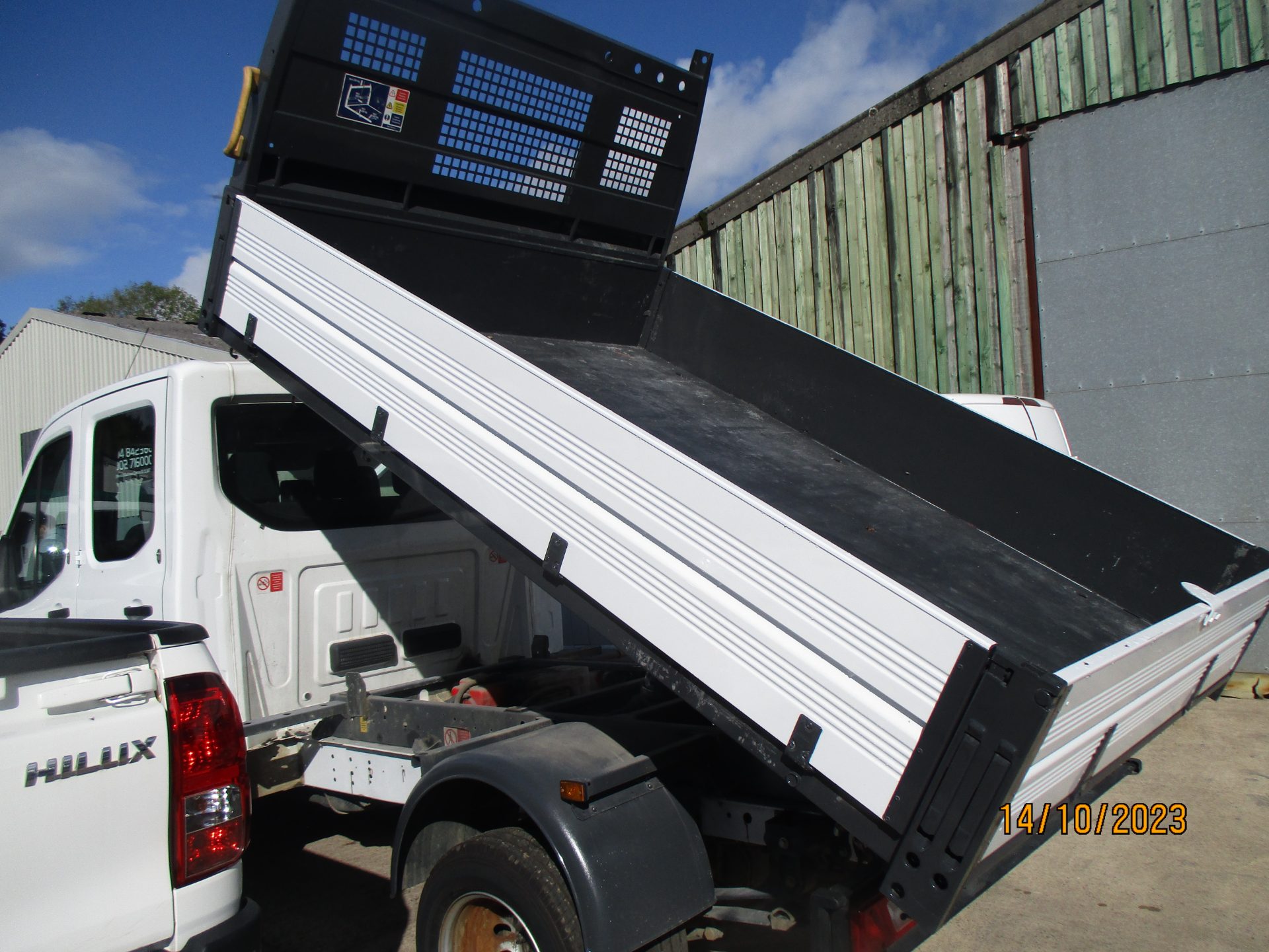 Ford 350 130 BHP DOUBLE CAB TIPPER TDCI - Image 9