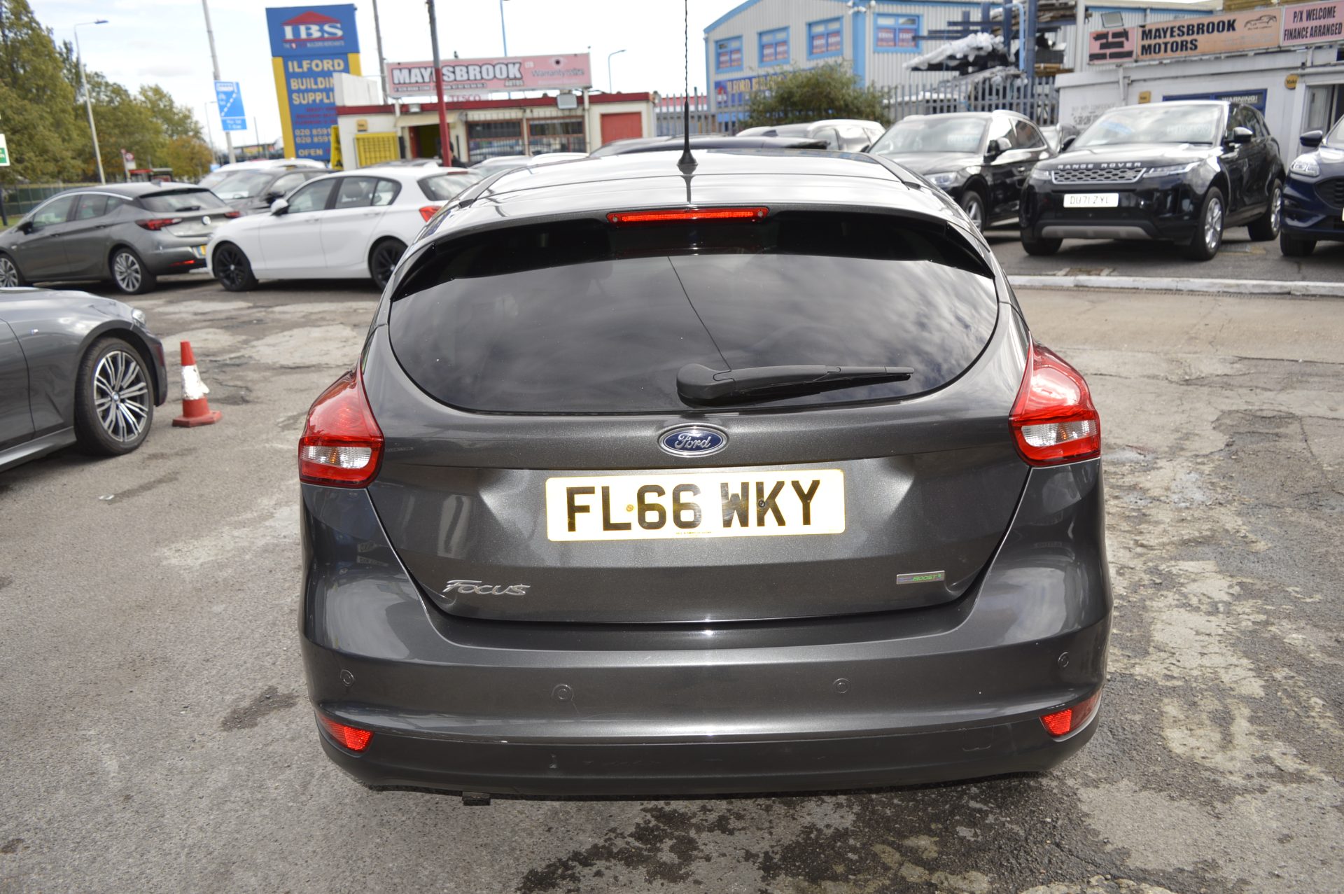Ford Focus - Image 8
