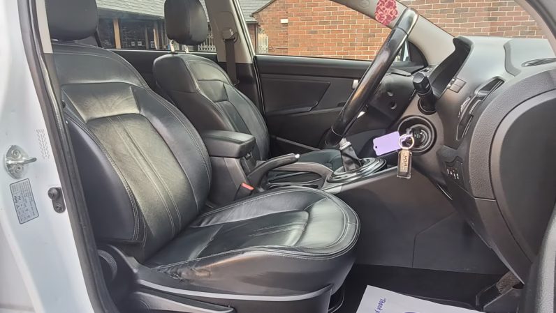 Kia Sportage 1.7 Crdi Ecodynamics - Image 18