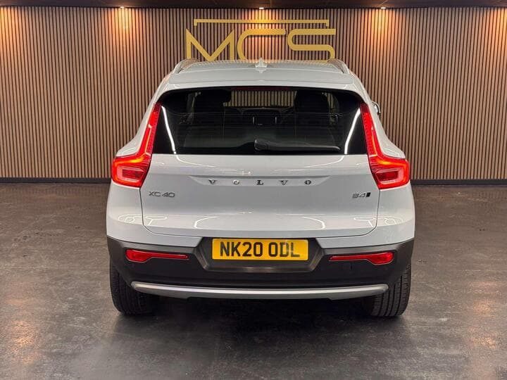 Volvo XC40 - Image 12