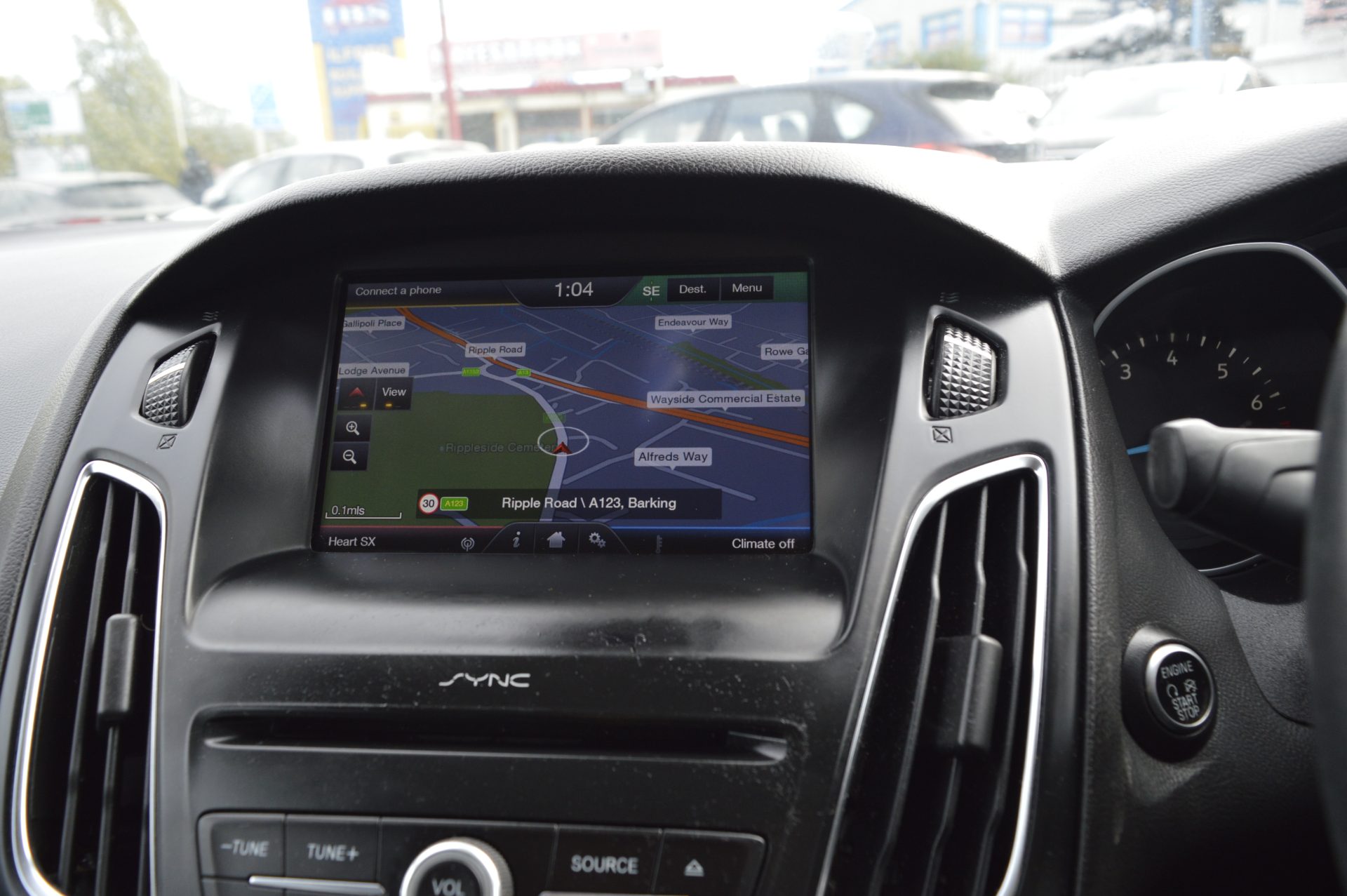 Ford Focus - Image 17
