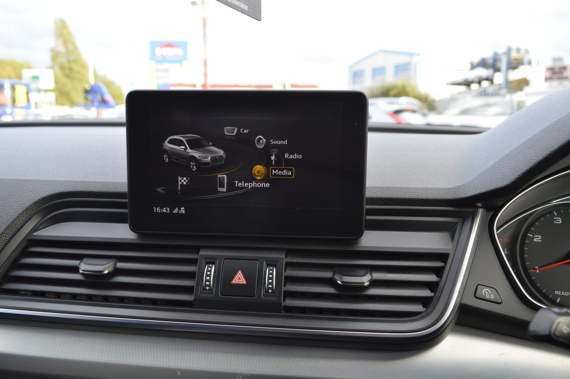Audi Q5 AUTO - Image 19