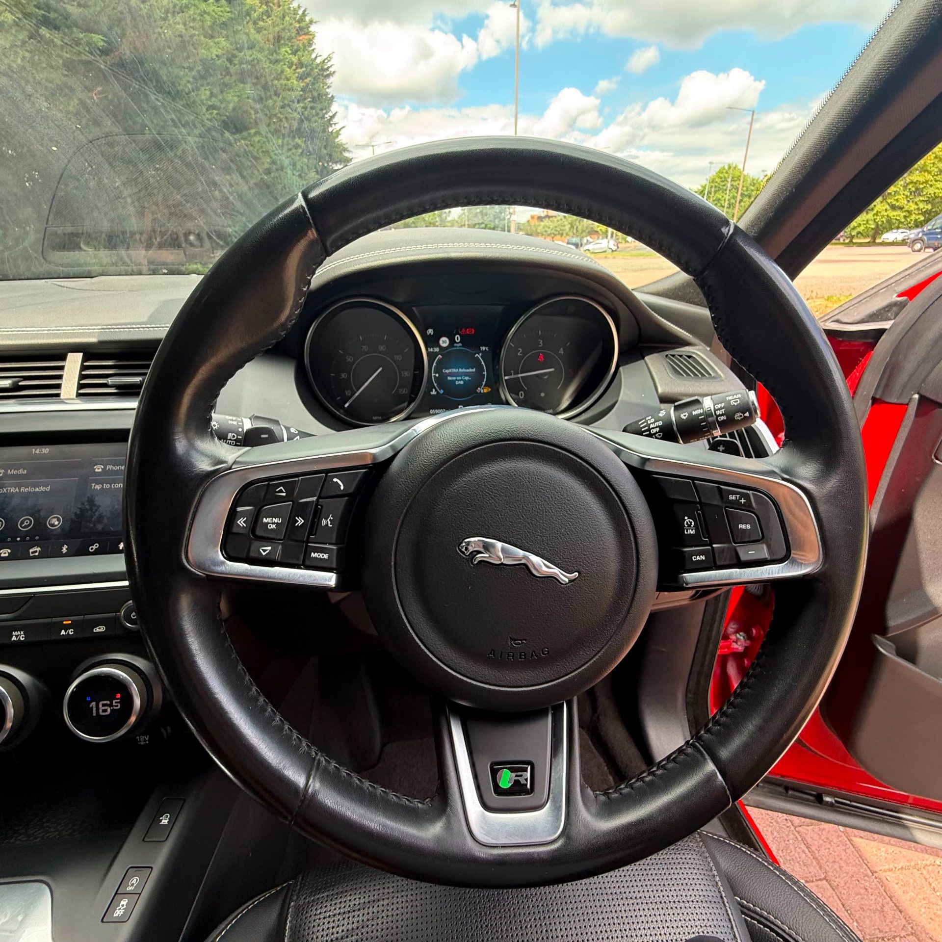 Jaguar Jaguar E-PACE 2.0 D150 R-Dynamic S SUV 5dr Diesel Auto AWD Euro 6 (s/s) (150 ps) - Image 10
