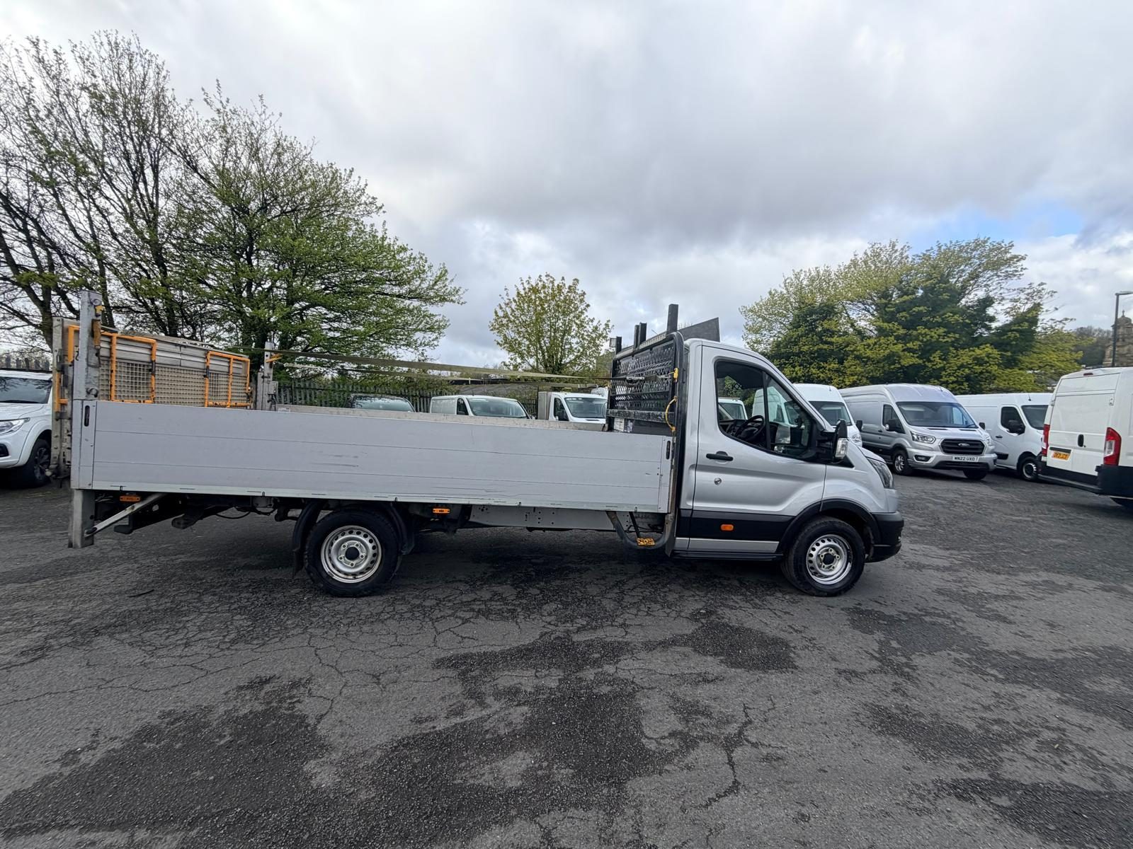 Ford Transit 2.0 350 Ecoblue - Image 2