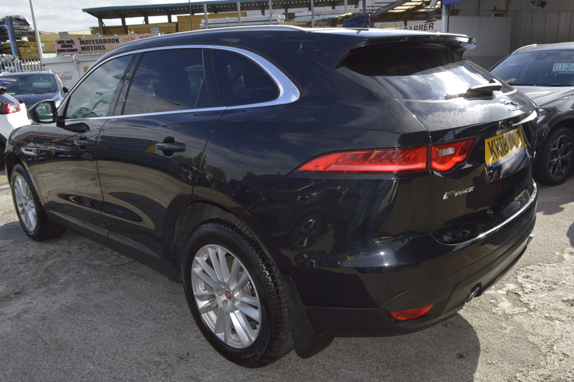 Jaguar F-PACE AUTO SUNROOF - Image 4