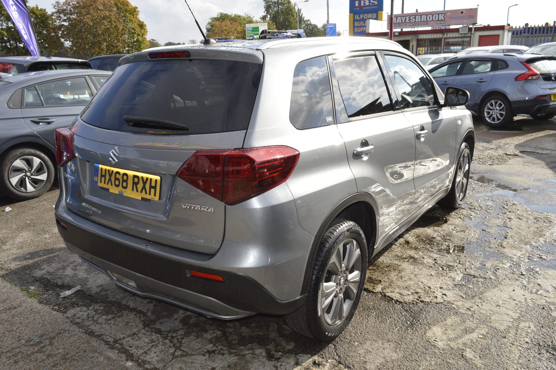 Suzuki VITARA AUTO PETROL - Image 2