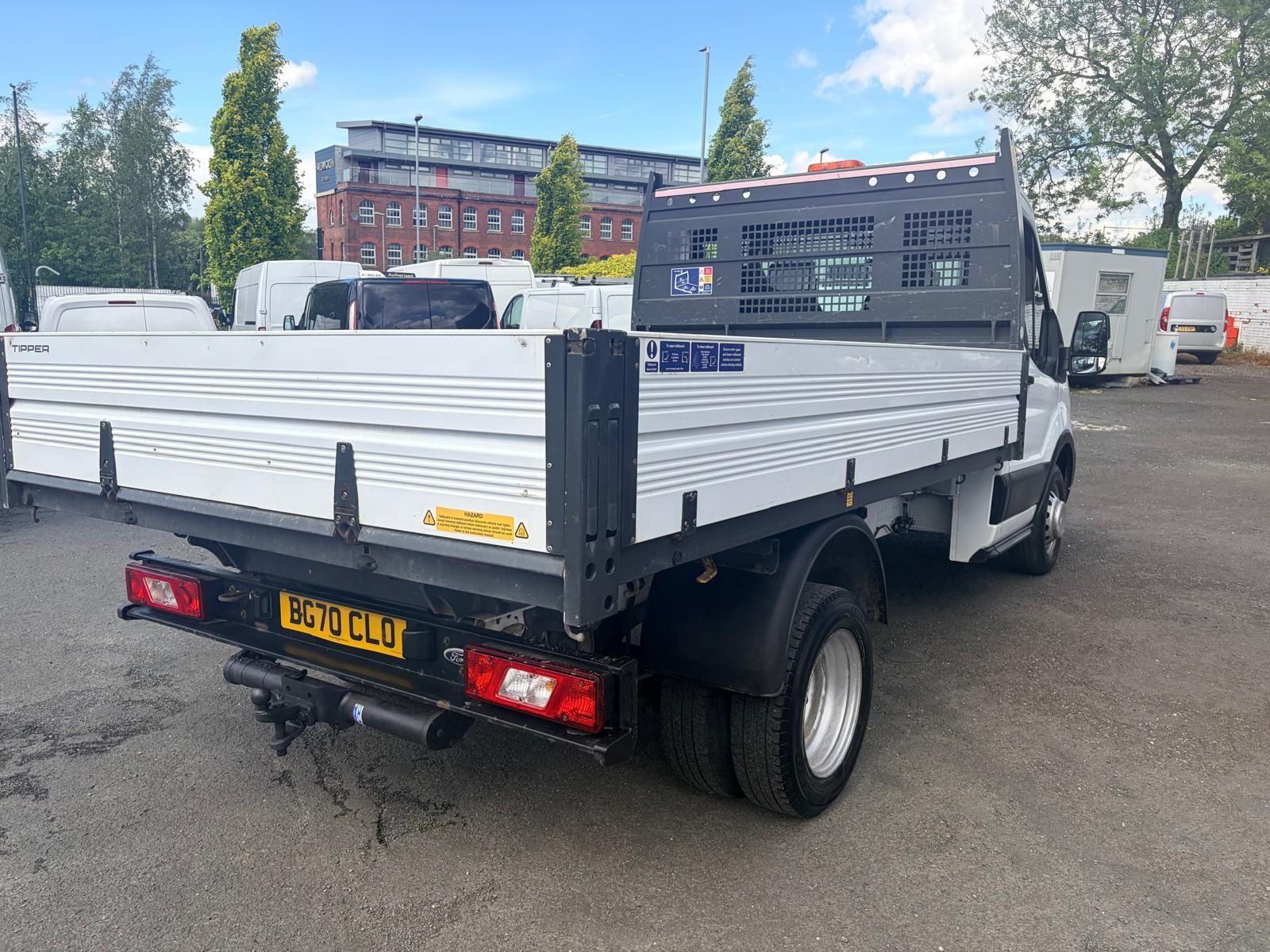 Ford Transit 2.0 350 Ecoblue - Image 1