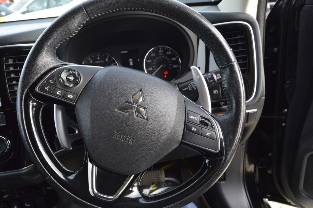 Mitsubishi Outlander - Image 19