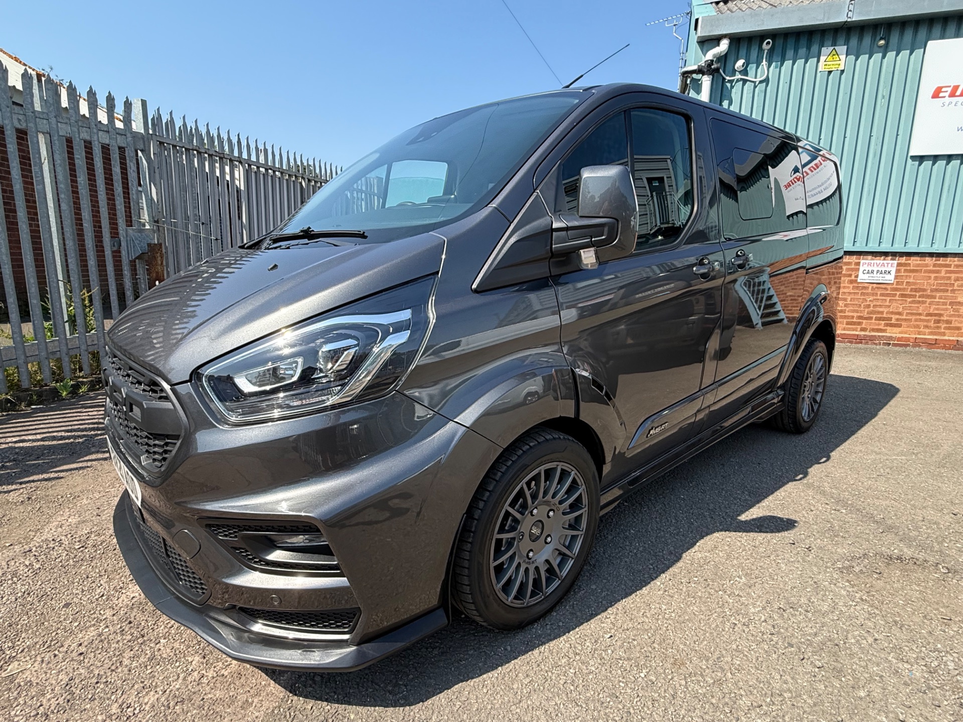 Ford 2021 (21) Ford Transit Custom MS-RT 2.0 320 Limited Crew Van Double Cab