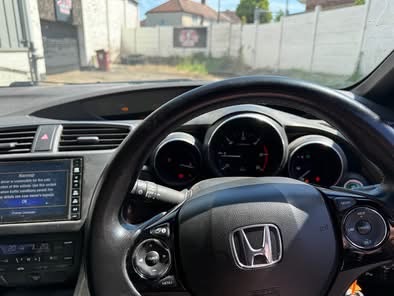 Honda Civic - Image 17