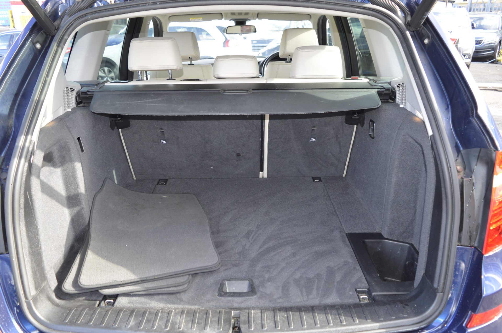 Bmw X3 AUTO LEATHER SAT NAV - Image 9