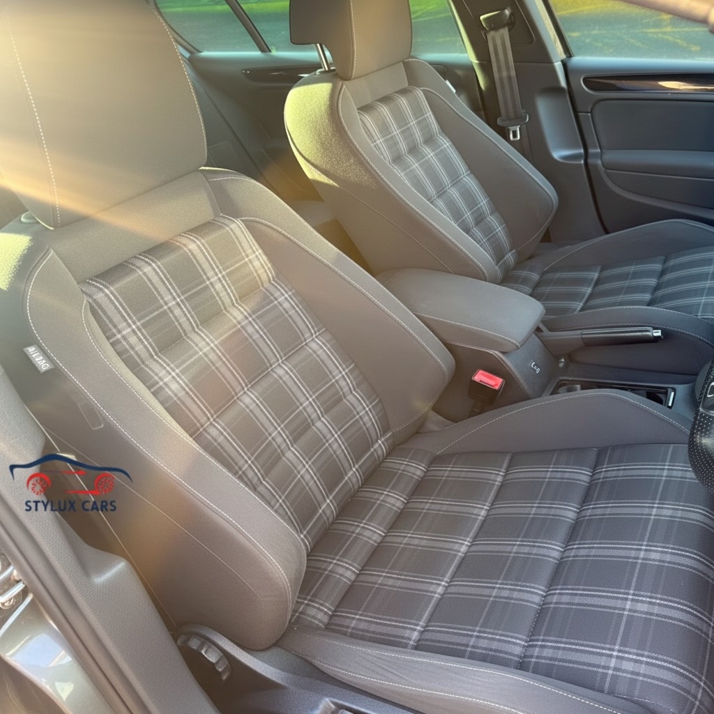 Volkswagen Golf 2.0 TDI GTD 5dr Hatchback - Image 5