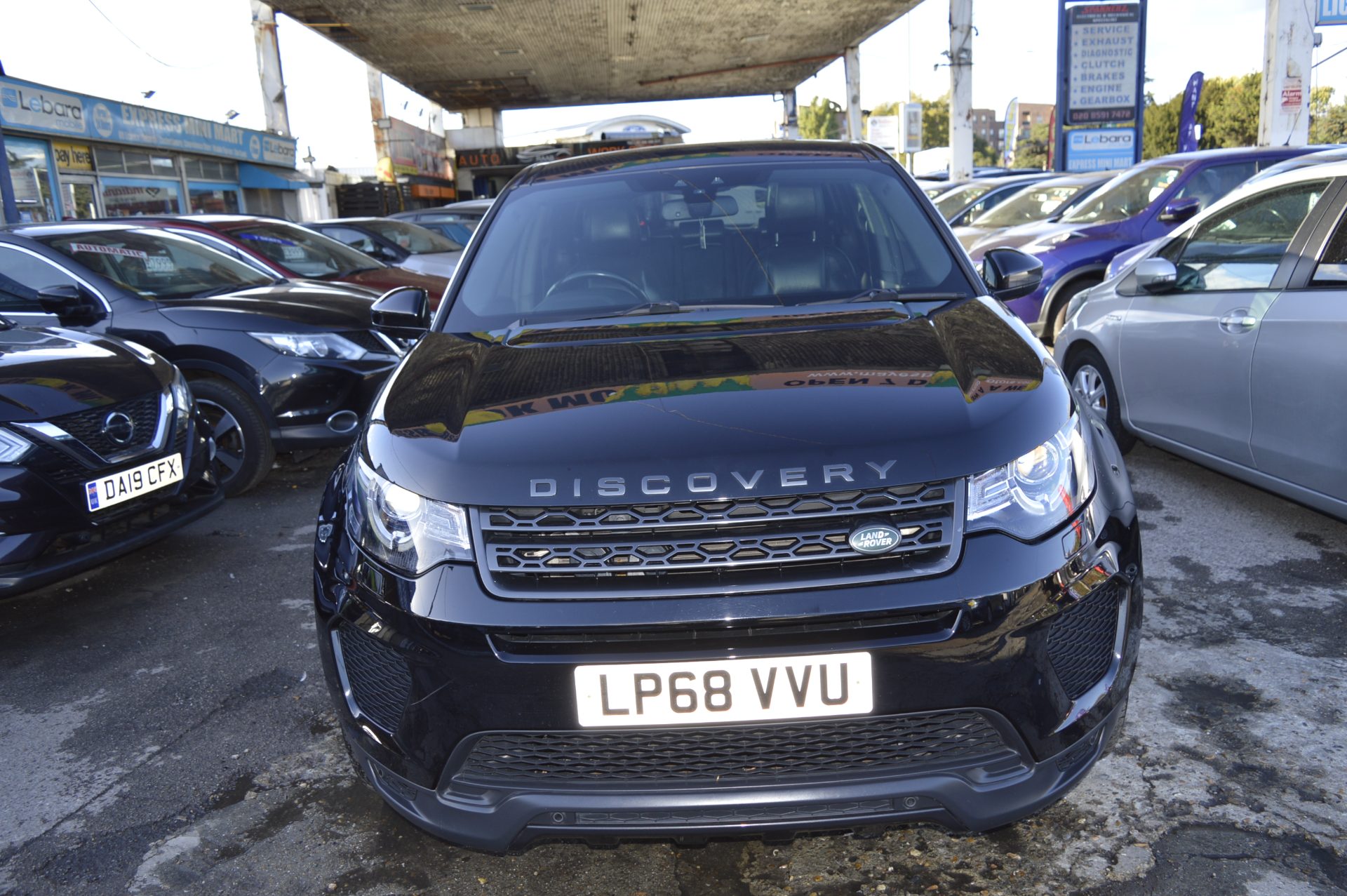 Land Rover DISCOVERY HSE AUTO 7 SEATS - Image 7