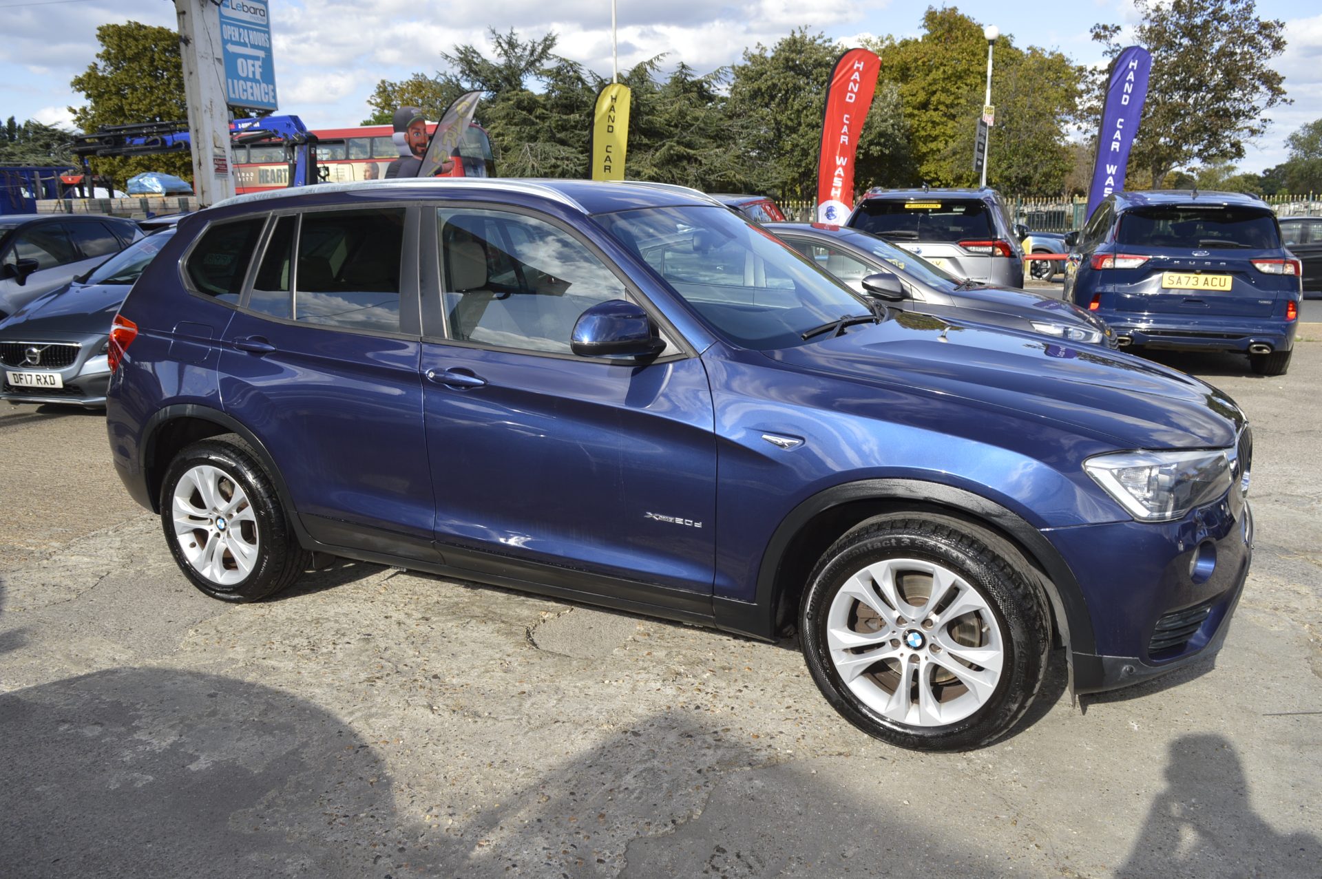 Bmw X3 AUTO LEATHER SAT NAV - Image 6