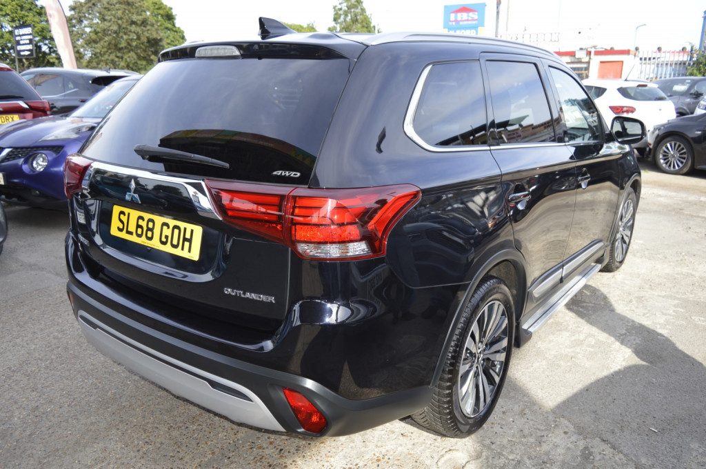 Mitsubishi Outlander - Image 3
