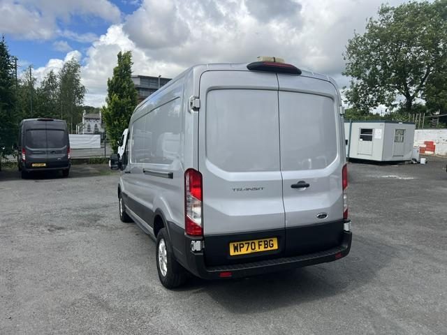 Ford Transit 2.0 350 Ecoblue - Image 11