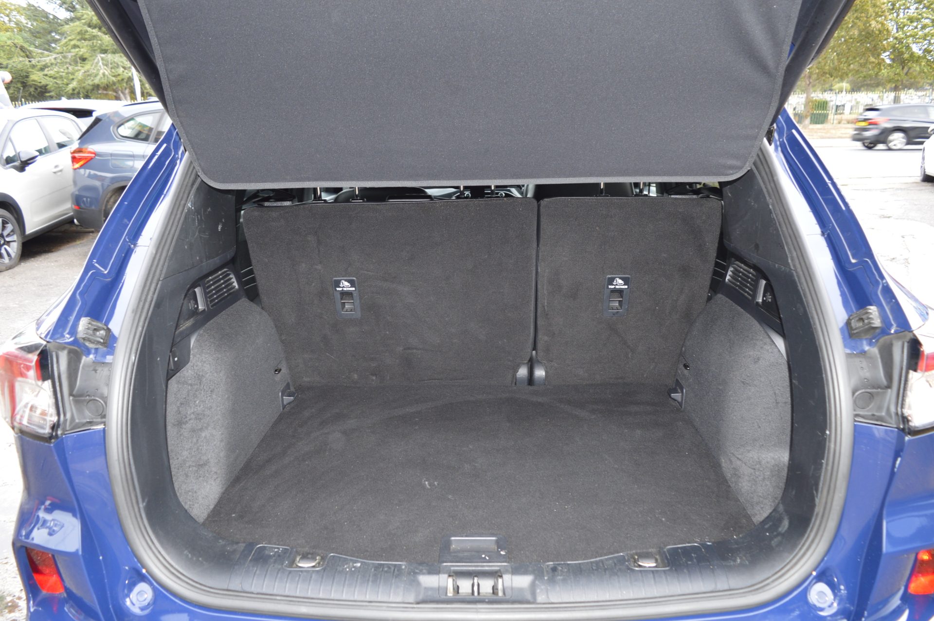 Ford KUGA STLINE PLUG IN HYBRID - Image 9