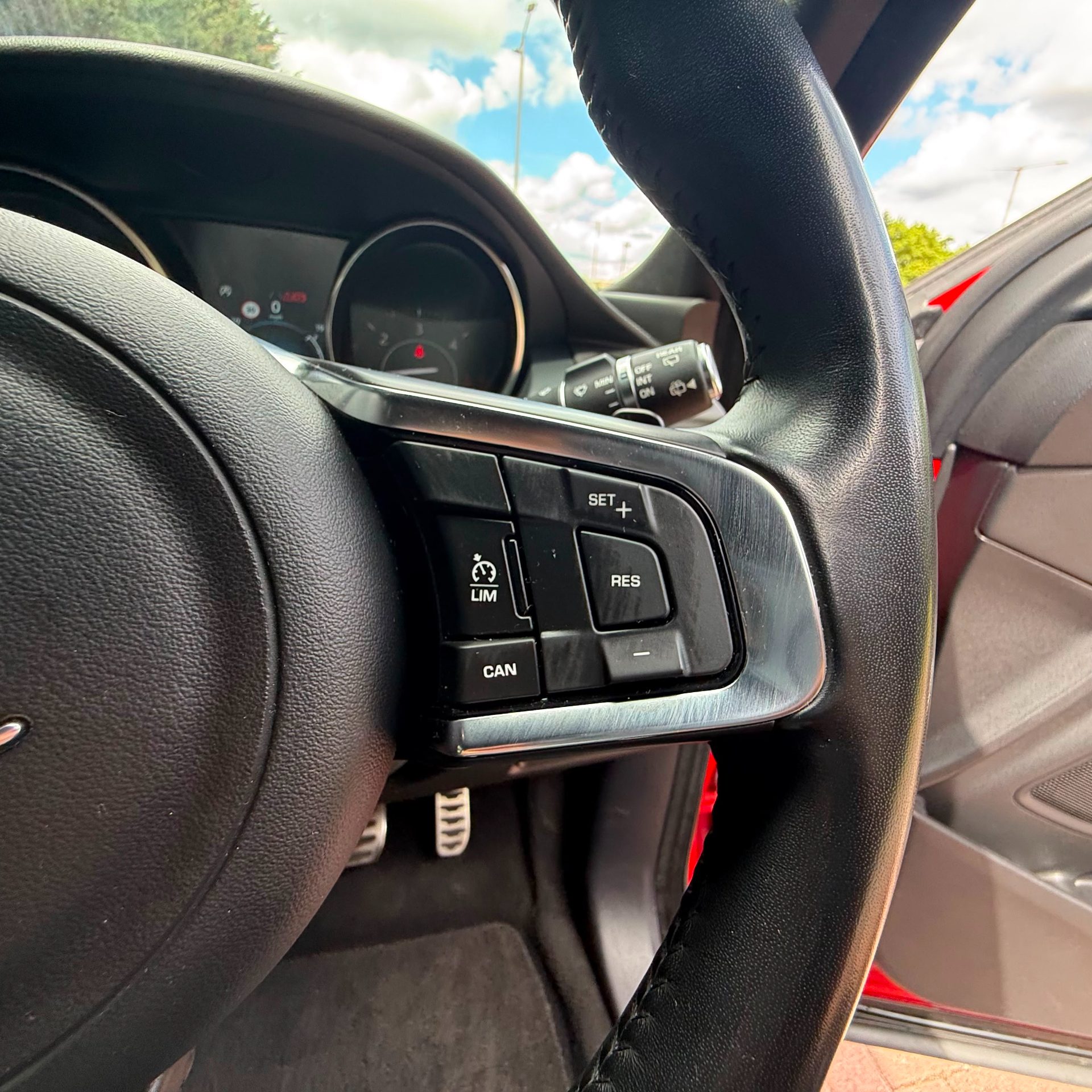 Jaguar Jaguar E-PACE 2.0 D150 R-Dynamic S SUV 5dr Diesel Auto AWD Euro 6 (s/s) (150 ps) - Image 12