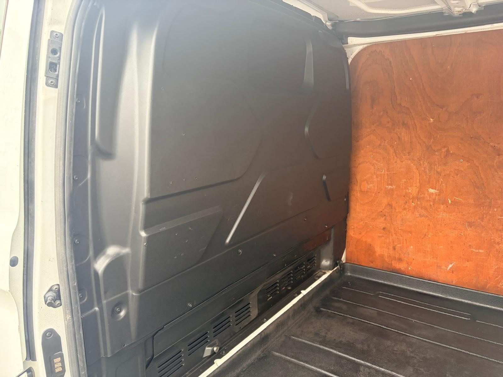 Ford Transit Custom 2.0 300 - Image 7