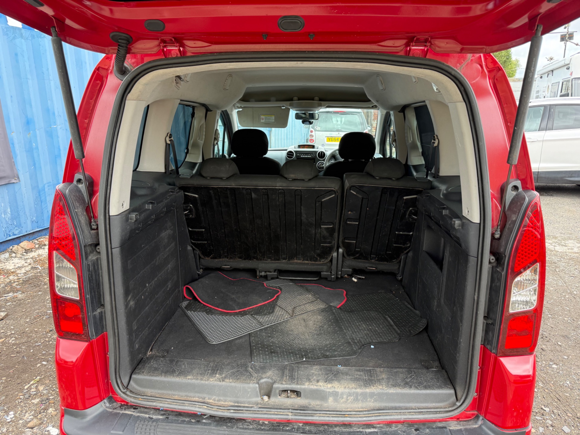Peugeot Partner teepee - Image 8