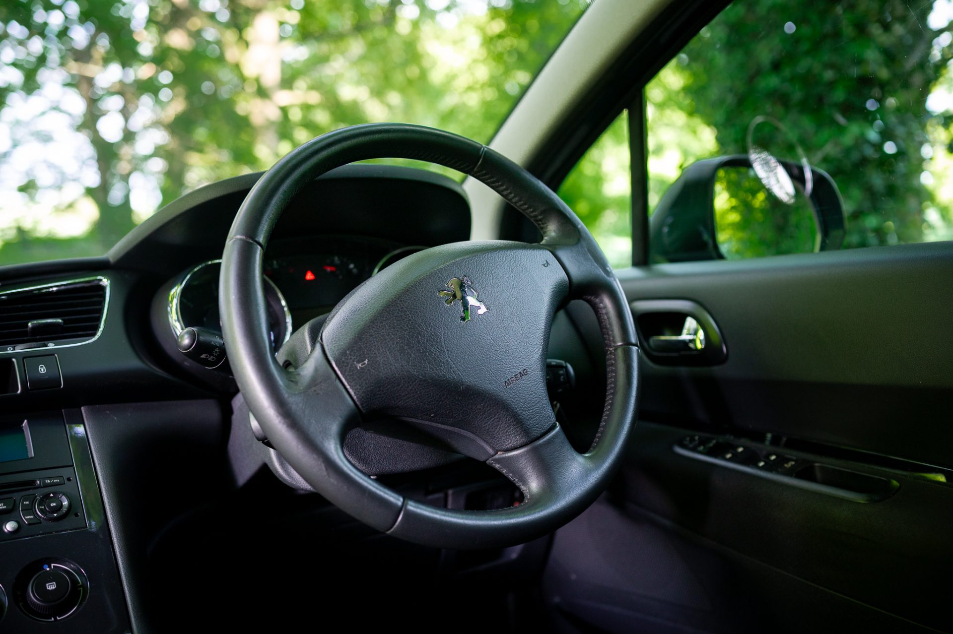 Peugeot 3008 1.6 HDi Sport - Image 16